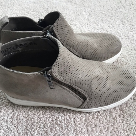 Time and True Low wedge Shoes - Picture 3 of 3